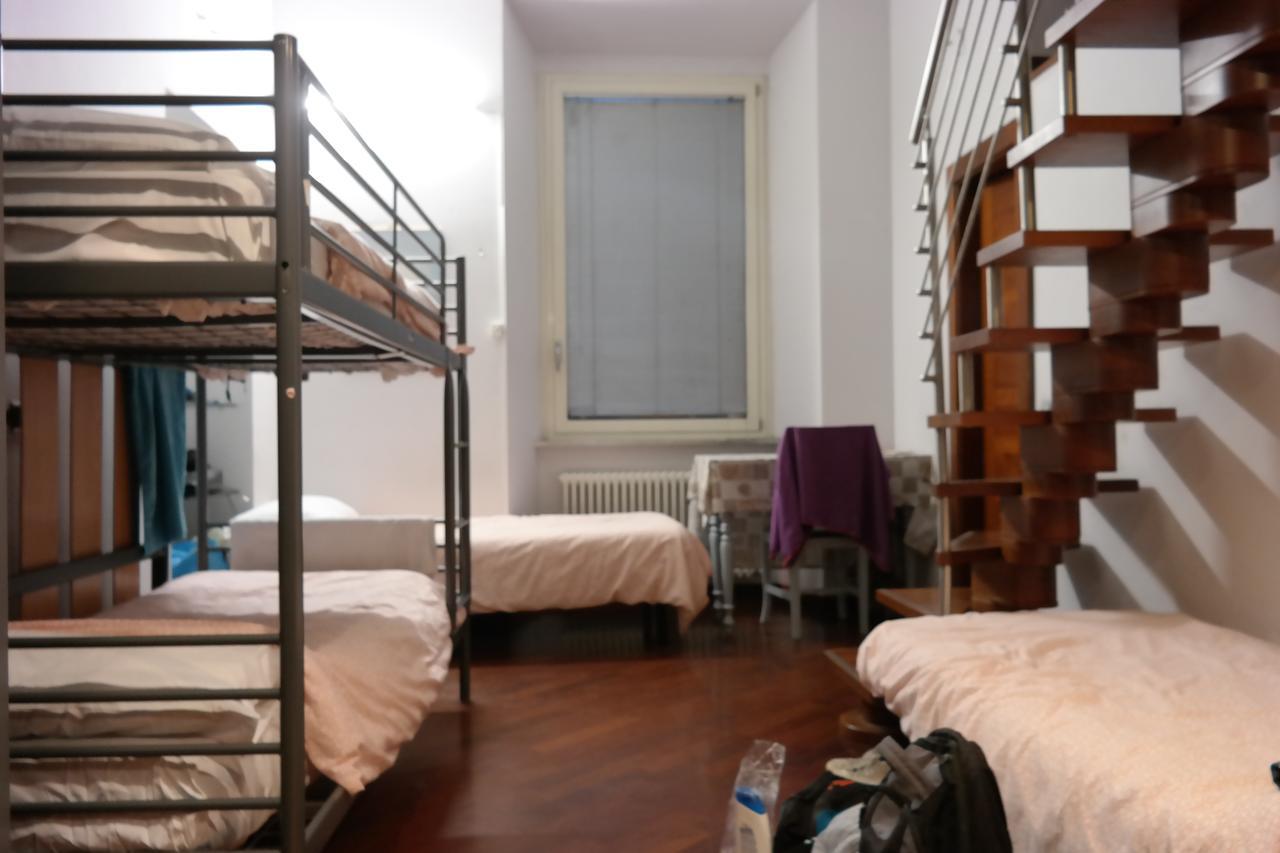 Zoe Hostal *